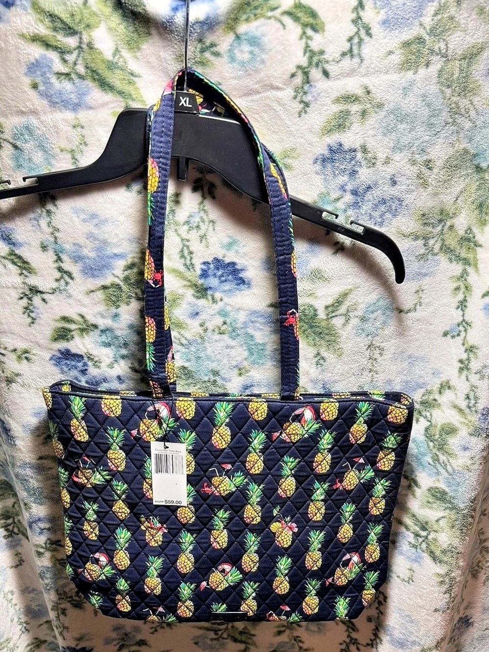 Vera Bradley Toucan Party Pineapple Tote Bag Black & Green
